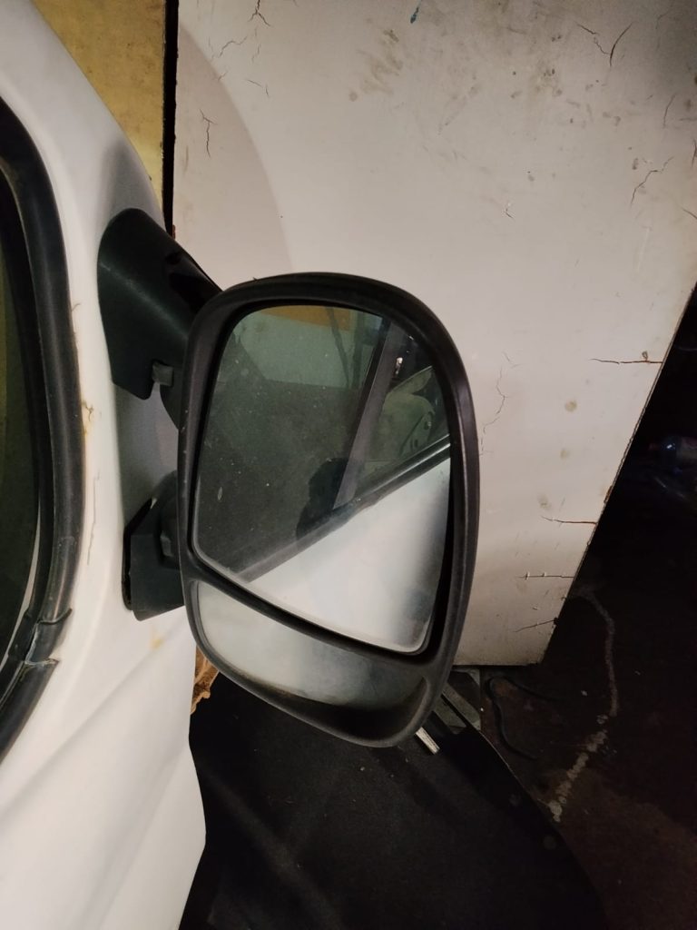 Sliding Side Door (Van)
