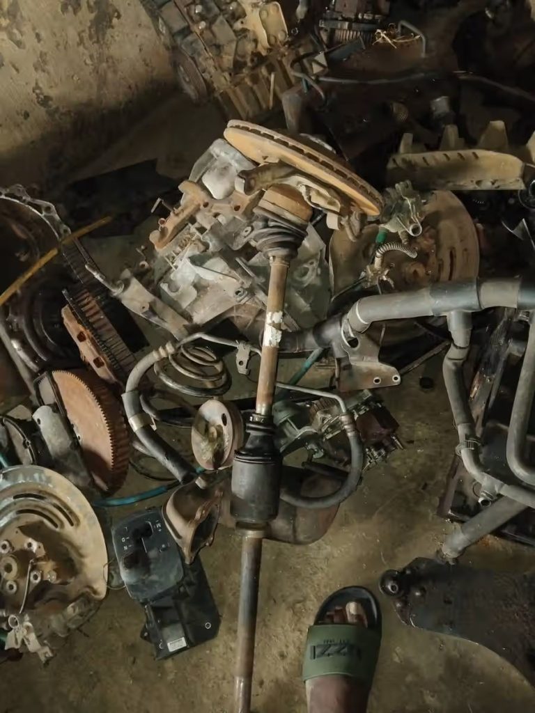 Driveshaft / CV Axle