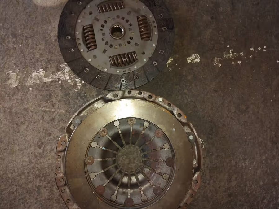 Clutch Pressure Plate / Cover for Renault Trafic Opel Vivaro Nissan Primastar