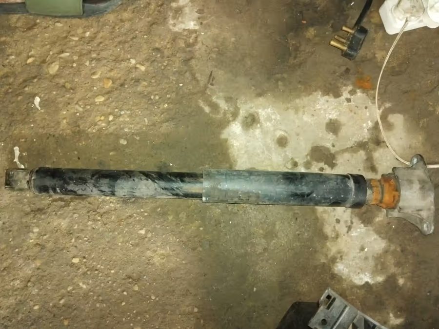 Rear Shock Absorber with Mount
