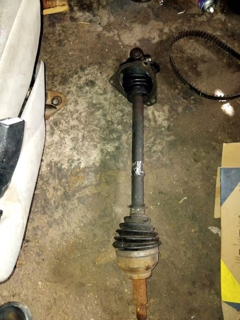 Front Driveshaft / CV Axle