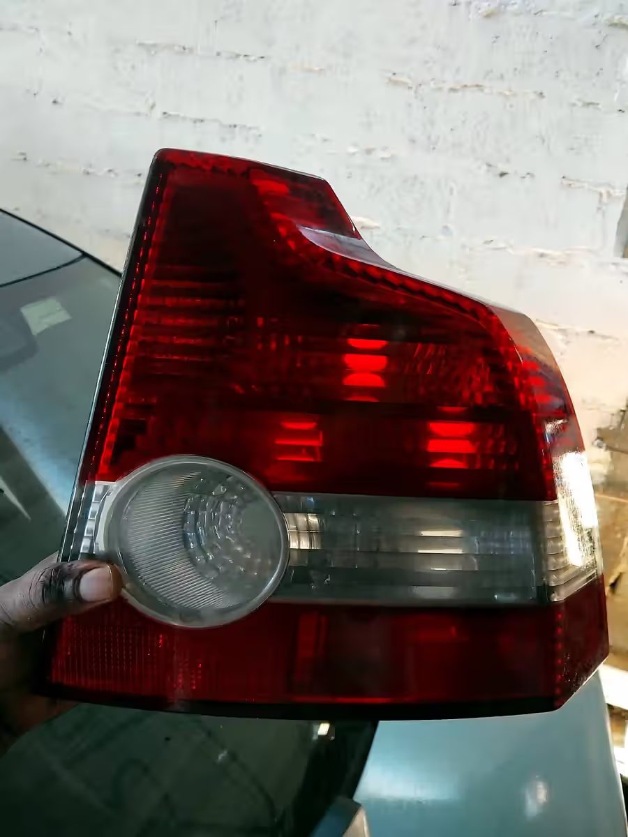 Rear Tail Light Assembly for Volvo S40